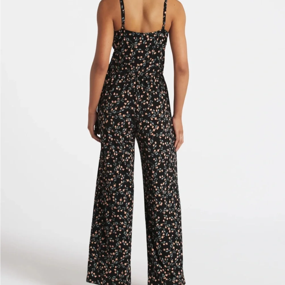 Kaleigh Women’s Black Floral Jumpsuit - Picture 4 of 11
